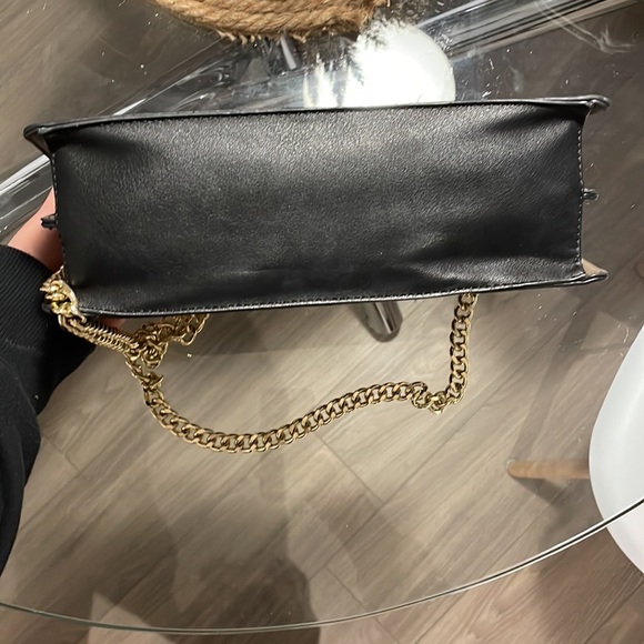 Aldo Solid Purse with Gold Chain - Picture 8 of 10